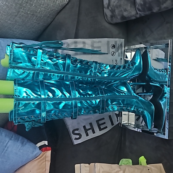 Blue Chrome thigh high boots - Picture 4 of 5